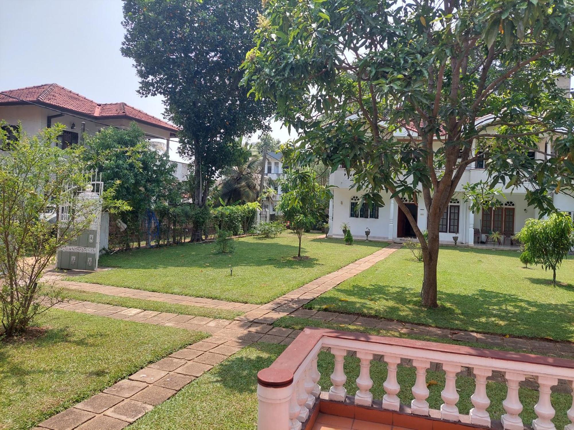 Gudsmith Home Negombo Eksteriør bilde